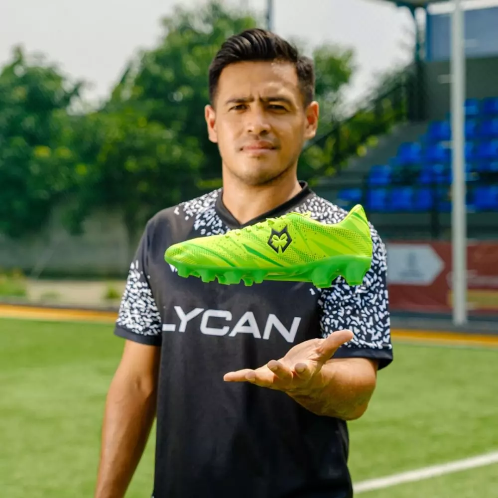 harga sepatu bola