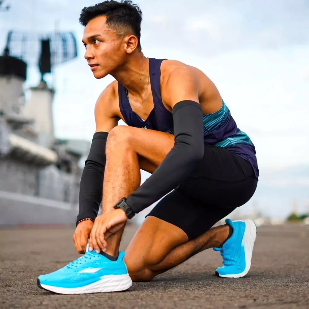 sepatu lari lycan sports